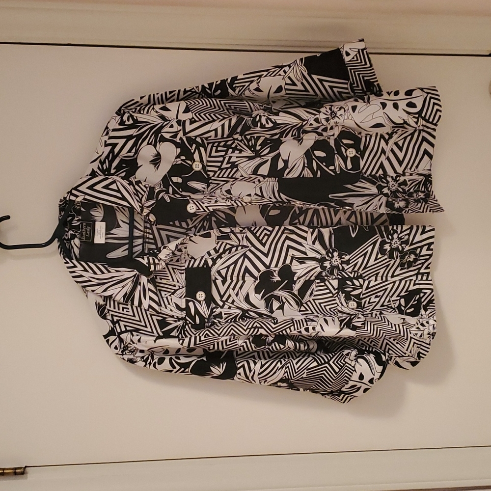 Black and white blazer top